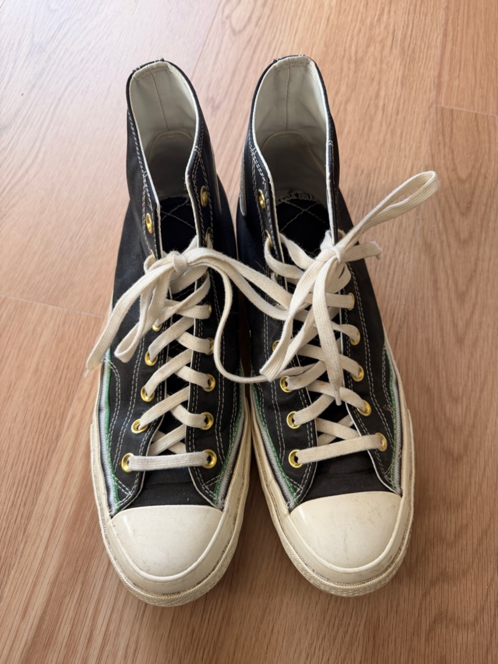 Rare Converse High-Top Breaking Barriers Earl Lloyd Washington Chuck Taylor’s